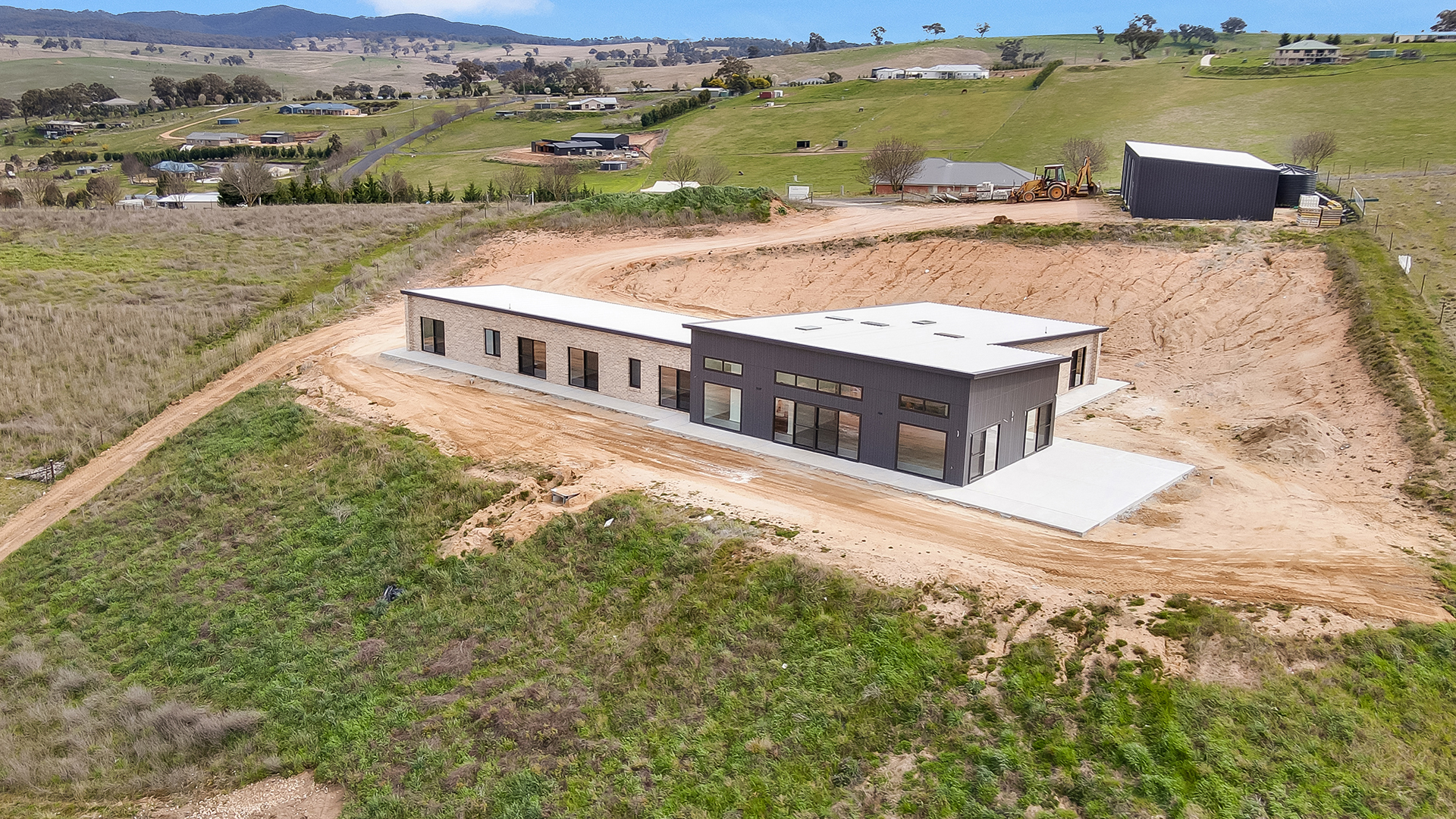 Custom Rural Home Sloping Blocks - Daniel Finn Builder